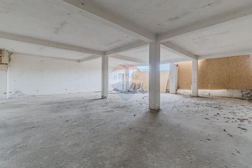 Spațiu industrial de 2060mp cu teren de 3358mp de vânzare Str Turnului - 44