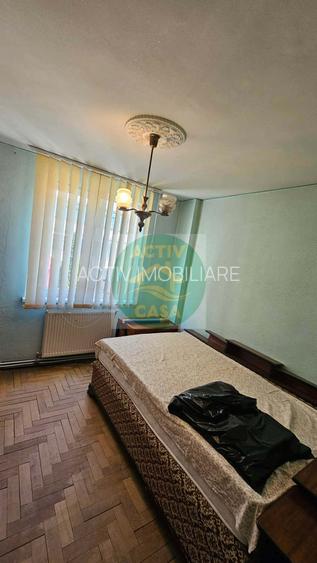 Apartament 4 camere, etaj 1, centru - 4