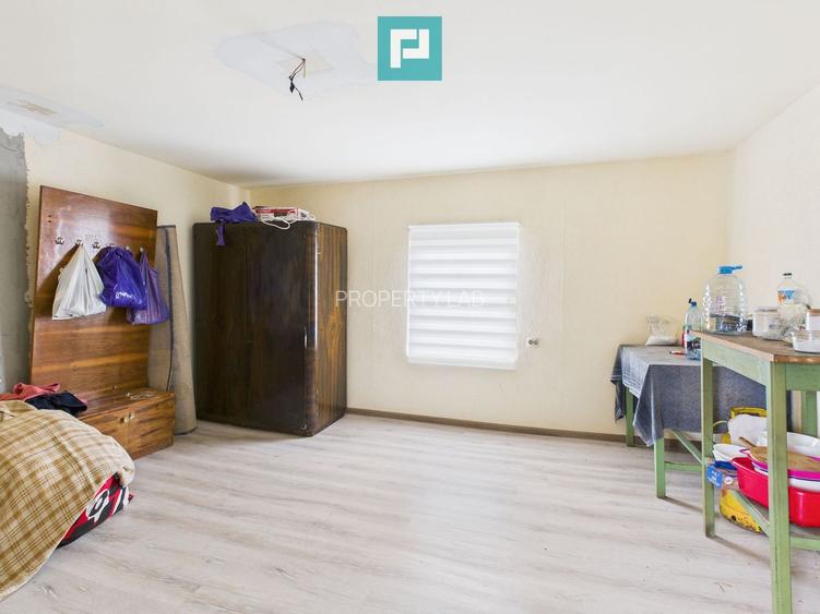 Casă cu 3 camere în localitatea Berindia, Arad - 2