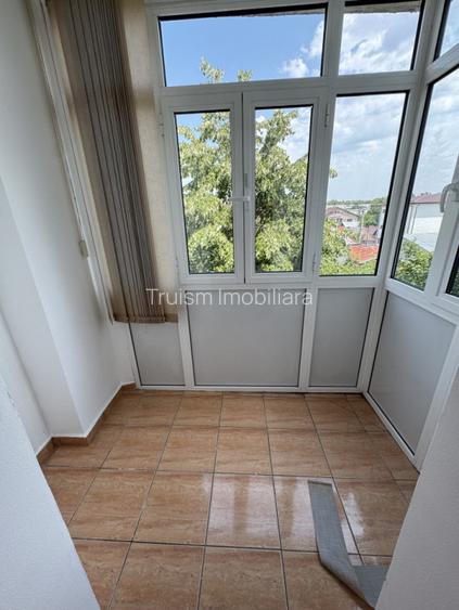Apartament 2 camere, etaj 2, Republicii - 3