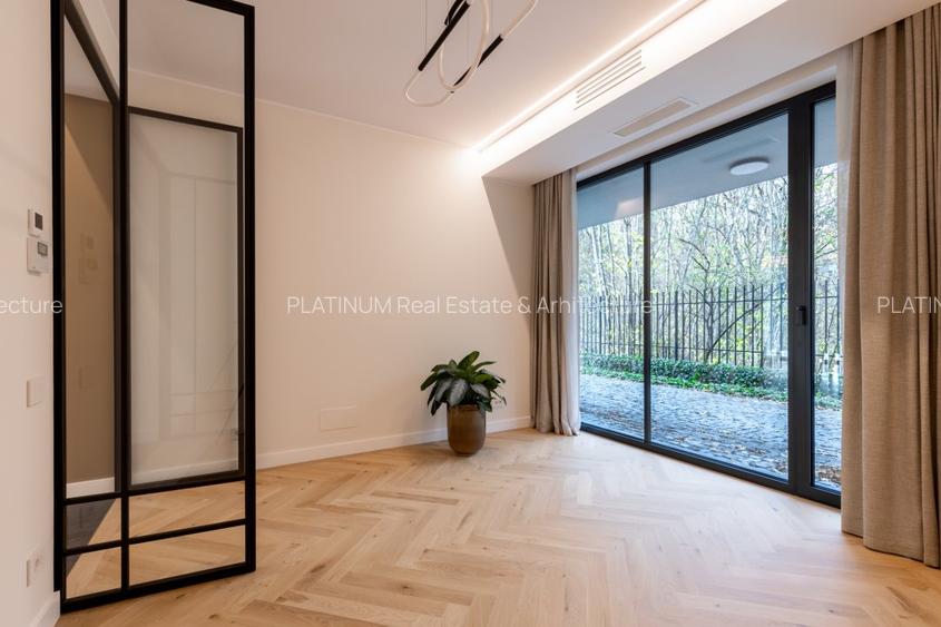 Exquisite Premium Villa for Sale: Unparalleled Elegance towards Baneasa Forest - 17