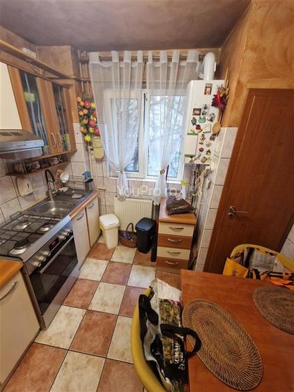 Decomandat 4 camere etaj 1 Circumvalatiunii/Iulius Town - 2