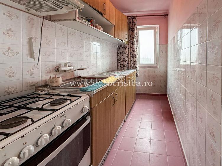 Apartament cu 2 camere de vânzare în Mangalia,str.Rozelor,la 400m de plajă - 2