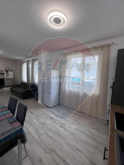Apartament cu 2 camere de închiriat - 3