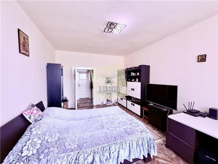 Apartament la casa cu 4 camere  182 mp curte 150mp Piata Cibin - 3