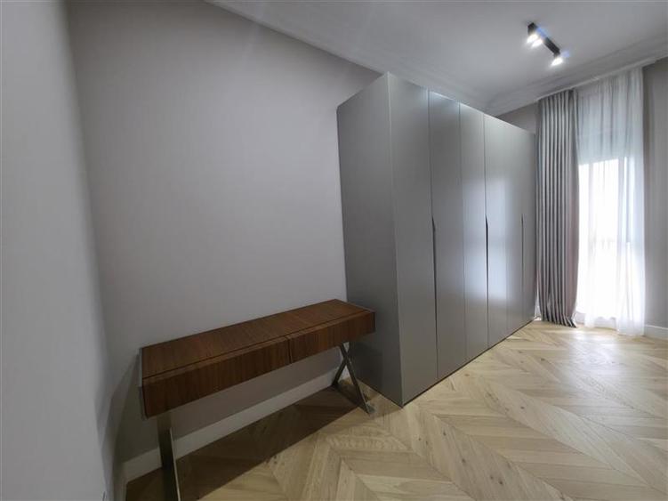 Casa cu lift langa Ford - Craiova