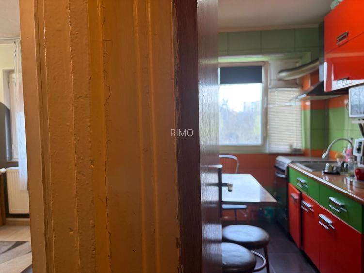 Apartament spatios cu trei camere, Brancoveanu, 80.000€ negociabil - 10