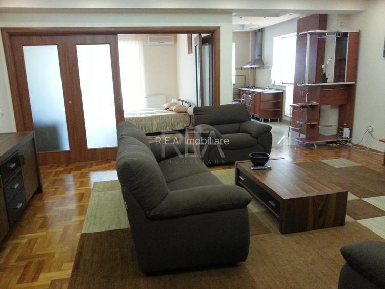 Apartament 3 camere, zona Nordului - 23