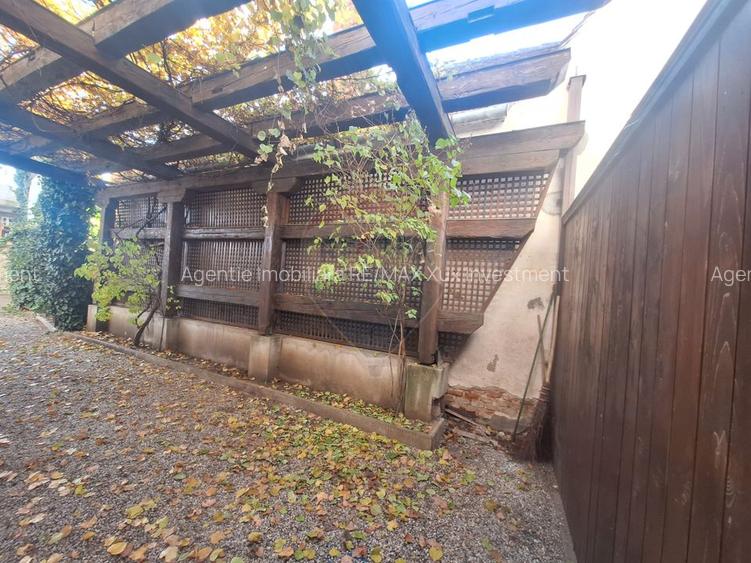 Sp comercial generos si versatil, cu destinatie medicala si comerciala - 9