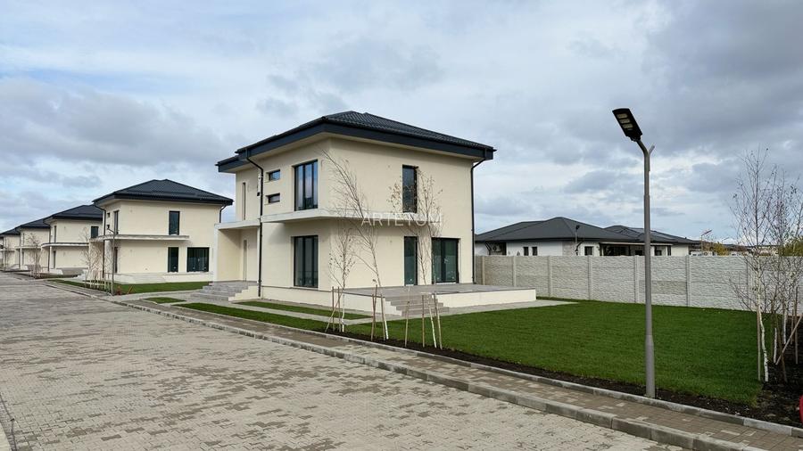 Aer curat, liniște și confort – vilă de vânzare în Corbeanca: 210.000 EURO + TVA - 16