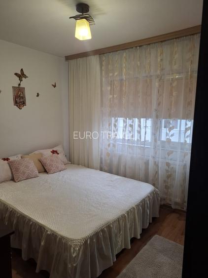 apartament  2 camere semidecomandat, centrala  gaz, mobilat si utilat, 84.500 eu - 18