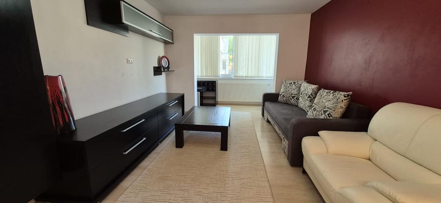 De închiriat apartament 3 camere – Strada Hortensiei, Baia Mare