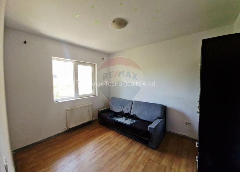 Apartament cu 3 camere, curte și loc de parcare zona Alfa - 5