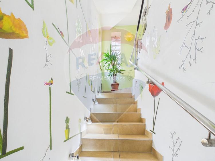 Casă / Vilă cu 6 camere de vânzare - 21