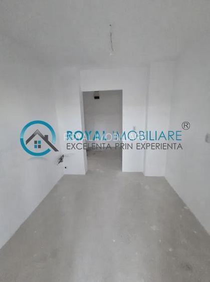 Royal Imobiliare - Vanzare apartament 3 camere zona Malu Rosu - 4