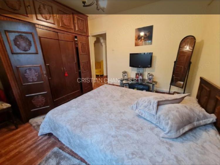 39880  Apartament 3 camere Casa de Cultura - 5