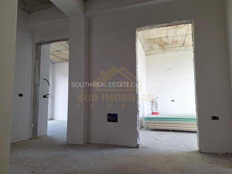CASA P+1+M-185 MP -5 CAM-4 BAI-METROU BERCENI - 40