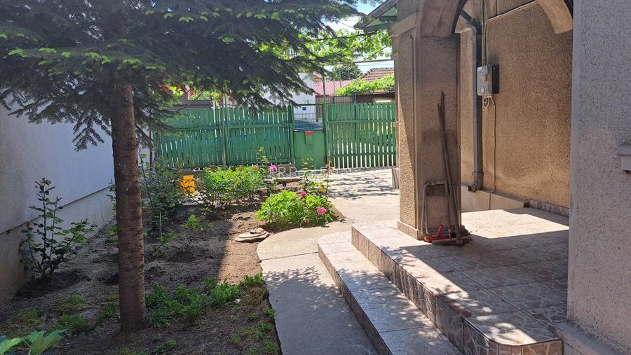 Coiciu - Trocadero - teren 325 mp + casa chirpic si caramida - 7