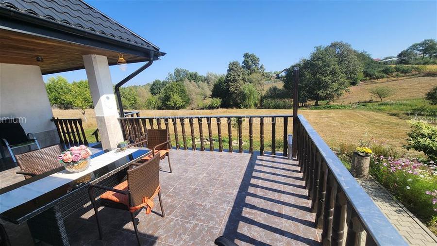 Poveste de Toamna Casa in Bucovina De Vanzare 0727817187 - 2