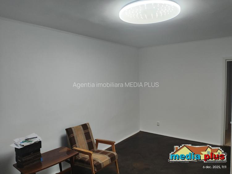 Apartament 3 camere semidecomandat Centru, etaj 3 - 6