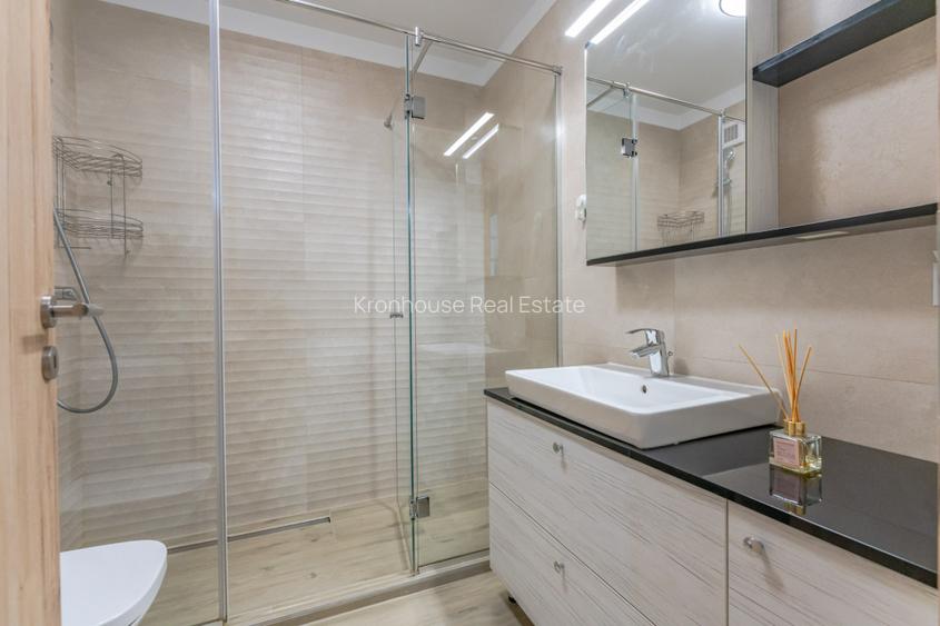 Apartament tip studio, in Coresi la pietonala - 11