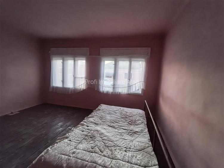 Casa cu 3 camere si pivnita in Lipova - 9