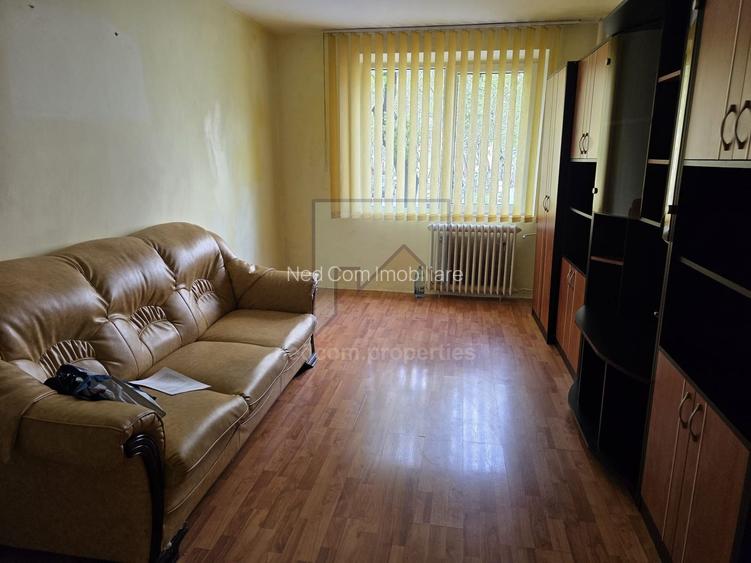 Vanzare apartament 3 camere Rahova - Margeanului - 2