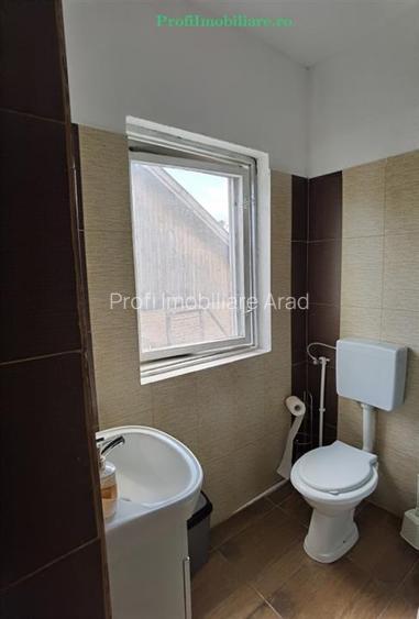 Pensiune P+1 in Paulis cu 20 de camere si teren 4.500 mp - 9