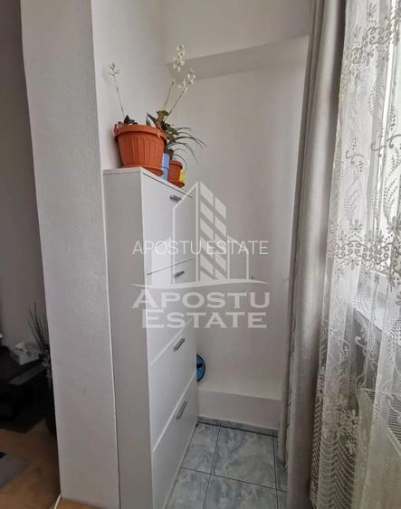 Apartament cu 3 camere semidecomandat, etaj intermediar,zona Soarelui - 9
