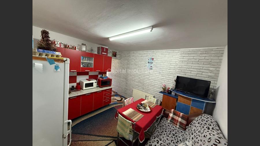 Casă decomandată 3 camere + grădină 450 m², zonă liniștită Galați  - 16