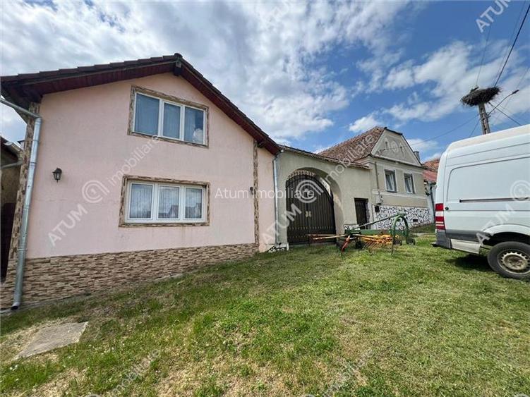 Casa individuala compusa din 2 corpuri teren 2000 mp loc Chirpar Sibiu - 16