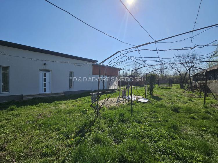 Comuna Mătăsaru , Sat Tetcoiu , Jud. Dambovita - Teren 2000 mp + Casa individual - 5