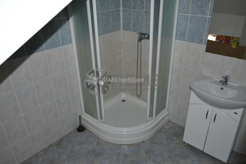 Casa insiruita in zona Campului - 12