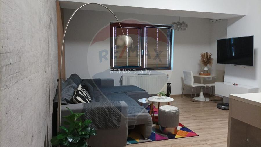 Apartament cu 3 camere de vanzare, centrala proprie - Mihai Bravu - 4