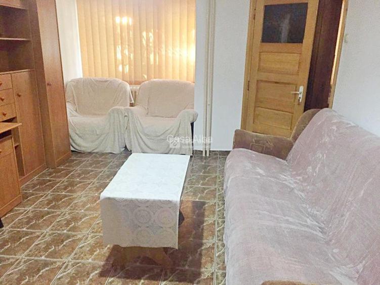 Centru - bd. Independentei, 1 camera decomandat, mobilat si utilat - 2