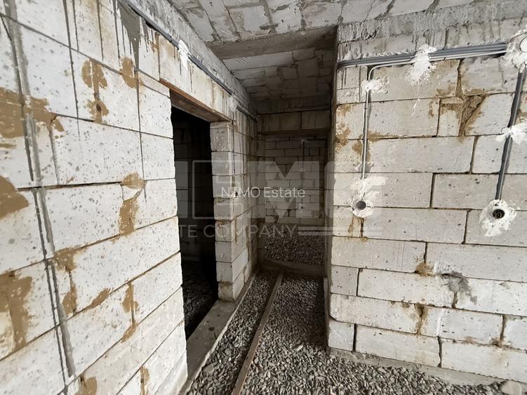 Proprietate de vânzare cu două case | Teren 1.500 mp | Bivolărie - 13