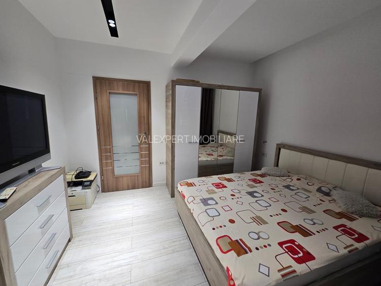 Aparatorii Patriei-3 cam,decomandat,et. 1,supr. 90 mp. loc parcare,an 2017 - 8