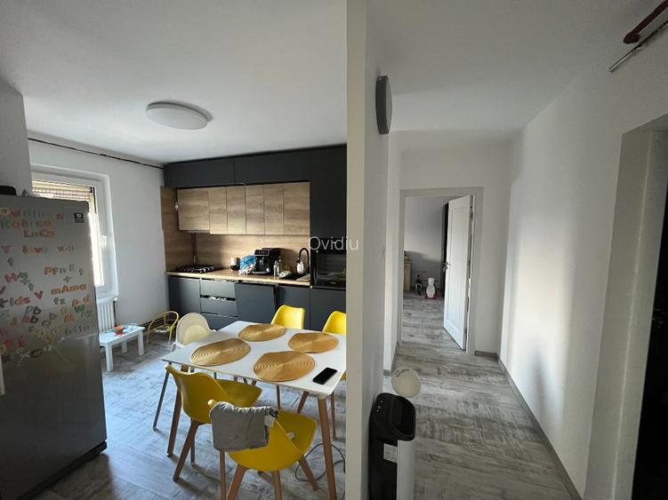 Apartament cu 3 camere, 2 băi, 66 mp + 4 mp balcon, decomandat, etaj 2/4 - 10