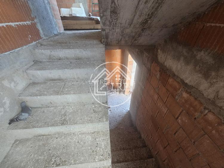 Voluntari-Catedrala, vila 7 camere P+1+M, teren 347mp - 14
