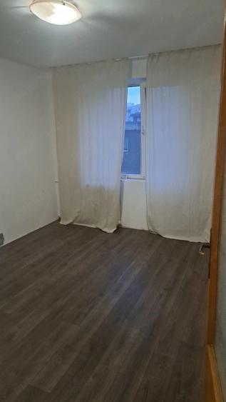 Apartament 3 Camere Crangasi | Nemobilat | Decomandat | 2 Bai