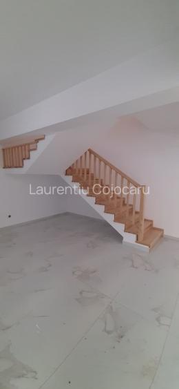Vila + garaj termoizolat+ fotovoltaice. Ultima de vanz in ans  rezid cu 7 vil - 2