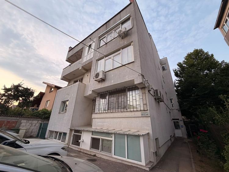 Apartament 2 camere de închiriat | Metrou Păcii | Loc de parcare la liber
