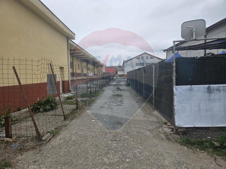 Teren 412mp de inchiriat pentru 22 locuri parcare, str. Bradului