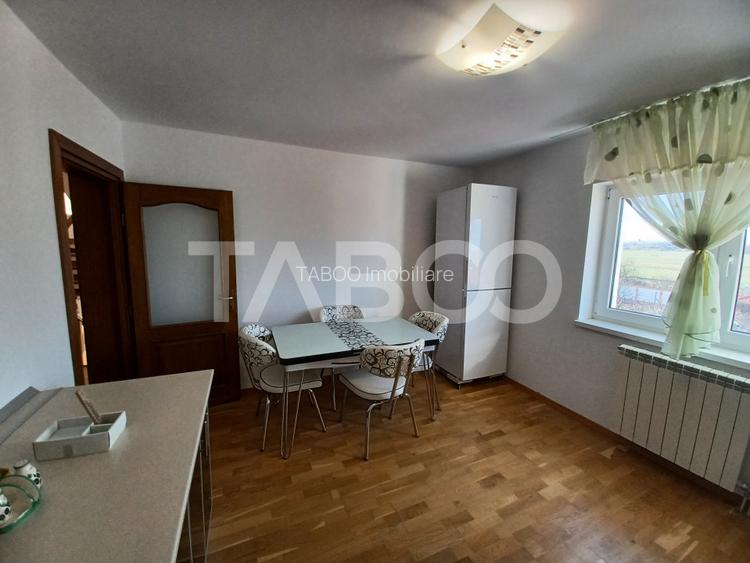 Casa individuala de inchiriat garaj pivnita curte generoasa Strand II - 20