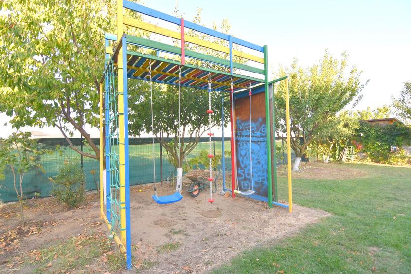 Casa plan parter cu teren generos in Mosnita-Comision 0 - 23