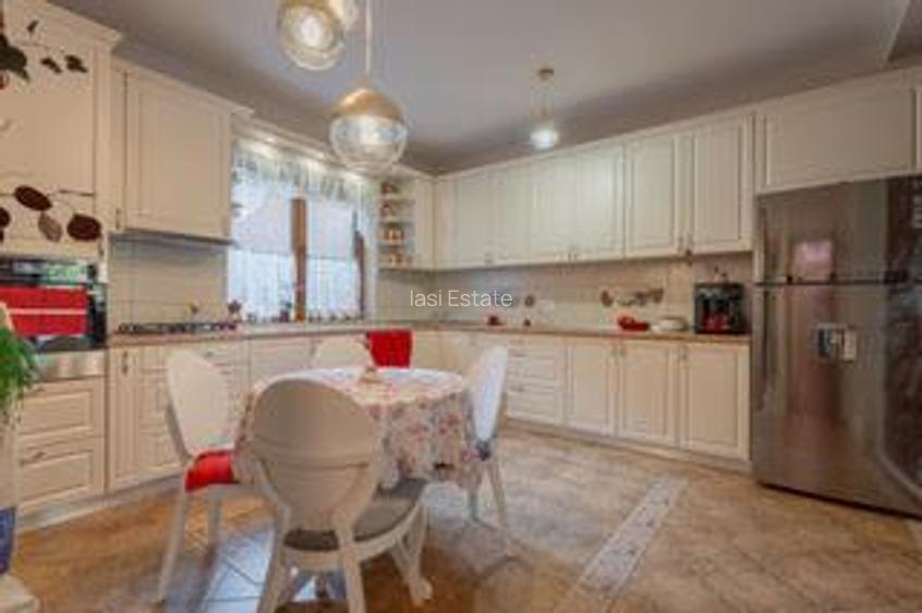 Tatarasi  str. Stejar  Vila Lux 200mp anul 2010 teren 426mp - 16