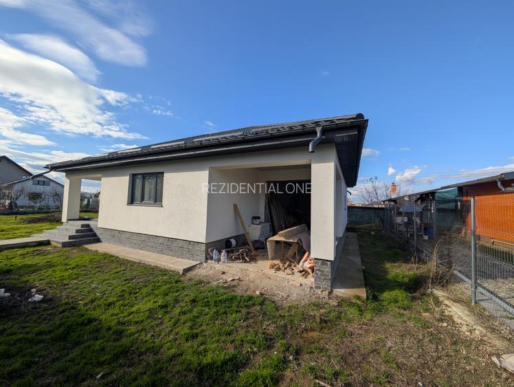 Casa cu garaj Lilieci- teren 540m, canalizare, apa, gaz. - 5