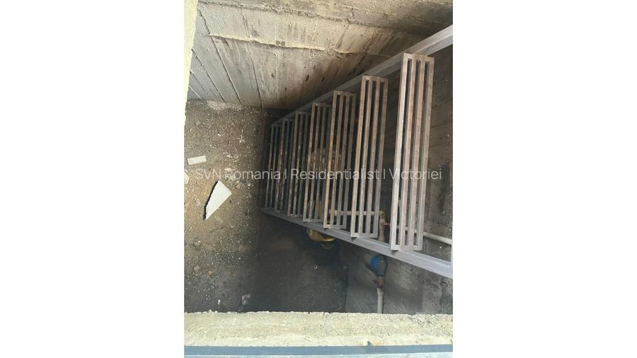 REV2005495 Casa cu teren in centru Sabareni - 14