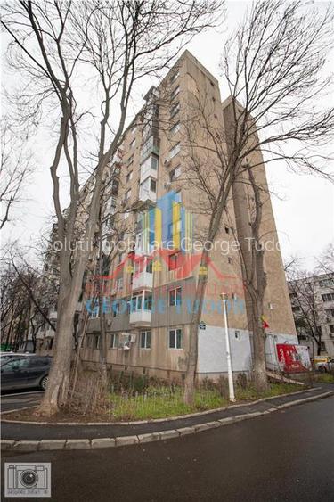 Ap. 3 camere,51 mp (cu centrala termica) Aleea Campul cu Flori 3, Bl M49, Sect.6 - 34