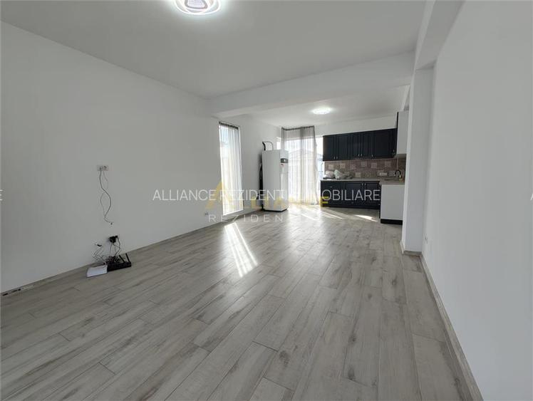 Casa moderna parter - 3 camere, 2 bai, pompa de caldura, panouri solare - 10